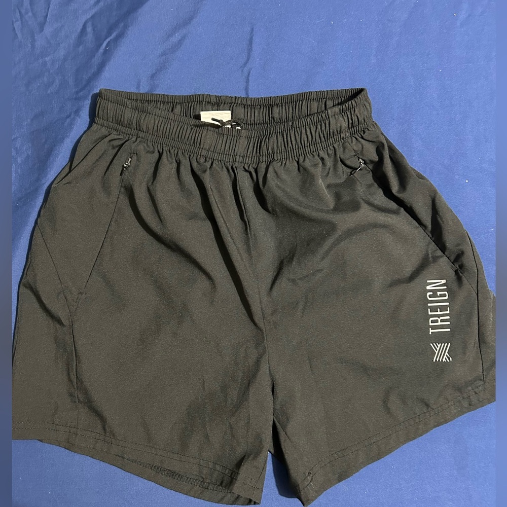 TREIGN Black Workout Shorts